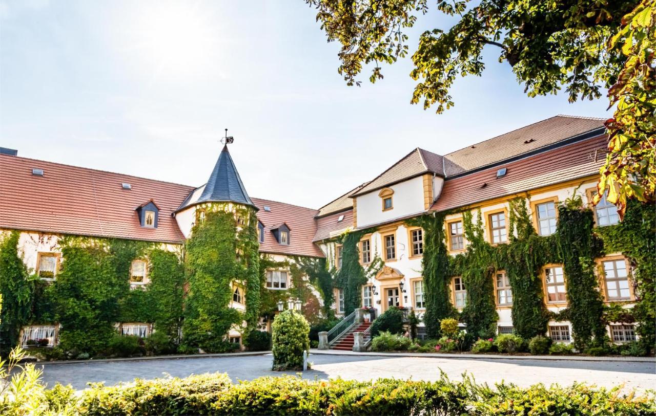 Stadtschloss Hecklingen*** Hecklingen  Екстериор снимка