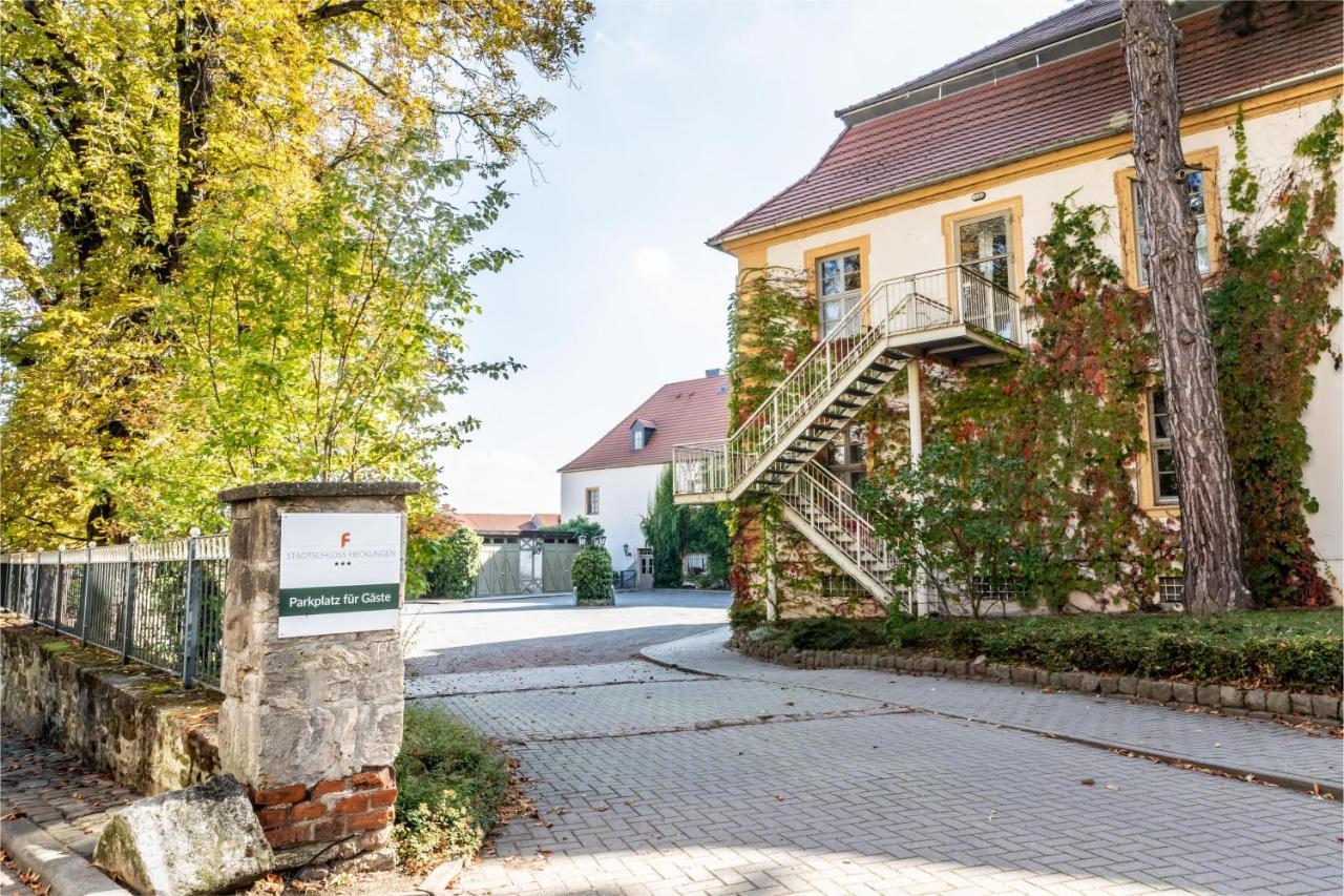 Stadtschloss Hecklingen*** Hecklingen  Екстериор снимка